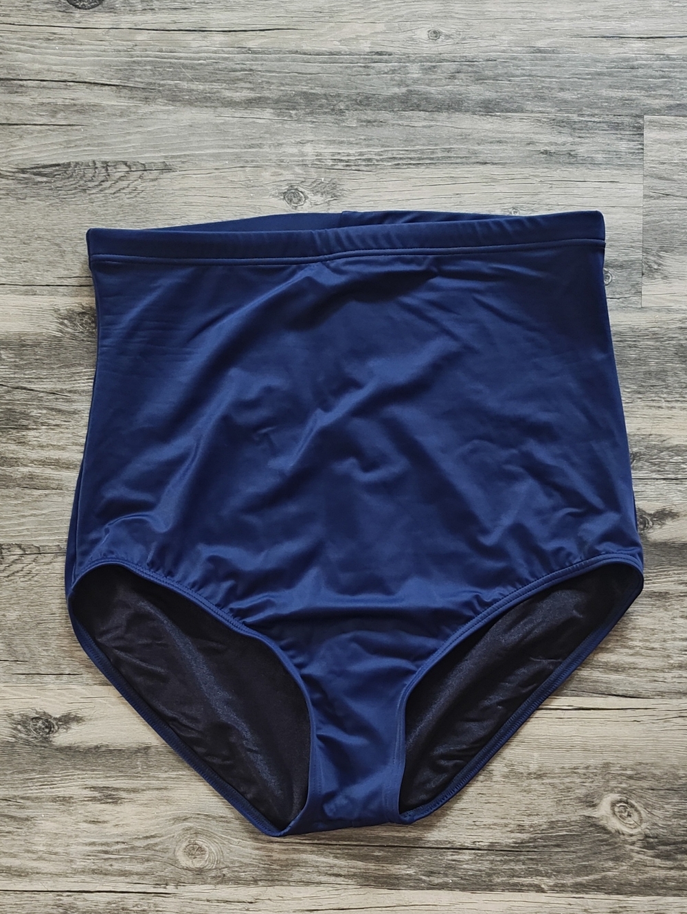 Dreamsuit High Rise Full Coverage Swim Bottoms. Navy Blue. Size 14